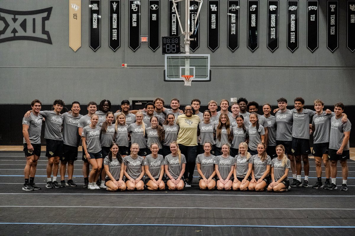 Sytia Messer tweet media