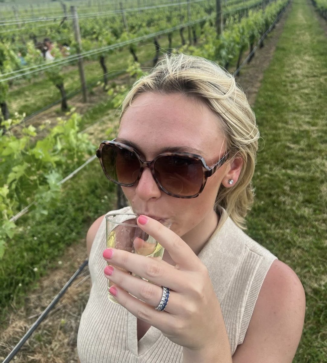 #OMG and cheers to the weekend. 🥂🥂