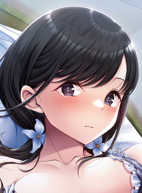 【お仕事告知】 8/29に発売予定の『電撃萌王2025年10月号付録 電撃萌王EXTRA「魅惑的な彼女とこのあとめちゃくちゃ◯◯する本」』にてイラストが掲載されております! 今回は前から描きたかったとある下着を描きました…! 夏の夜にぴったりな一枚なので、ぜひ本誌で全体を確認してみてくださいね～