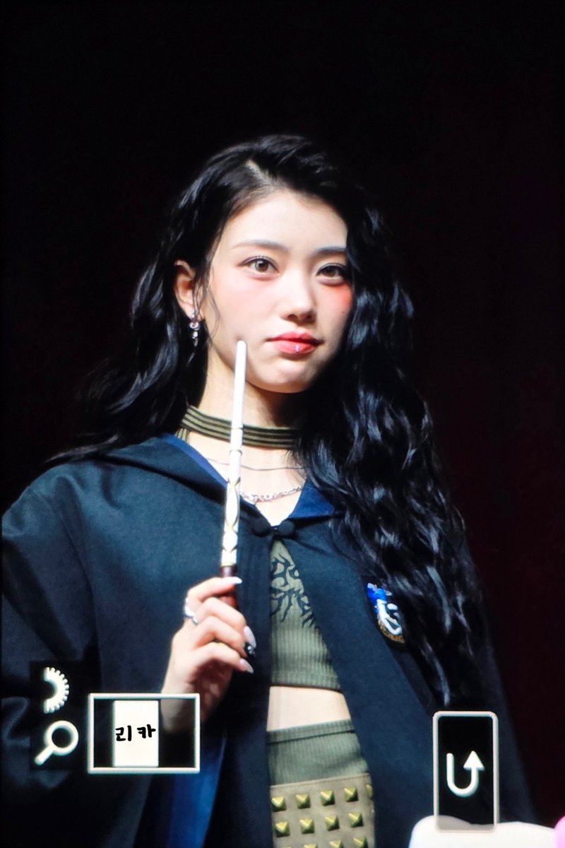 250822 점프업 대면 팬싸 프리뷰

#Kep1er #XIAOTING #케플러 #샤오팅 #션샤오팅 #심소정 #沈小婷