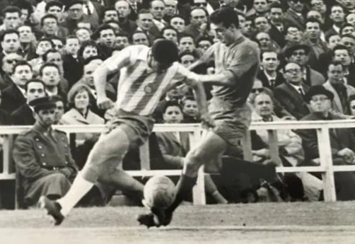 El 7 abril de 1963, el Pontevedra CF ganaba al Español en Sarriá 1-2 y dejaba encarrilado el ascenso a Primera división que llegaría una semana después ante el Celta en Pasarón.