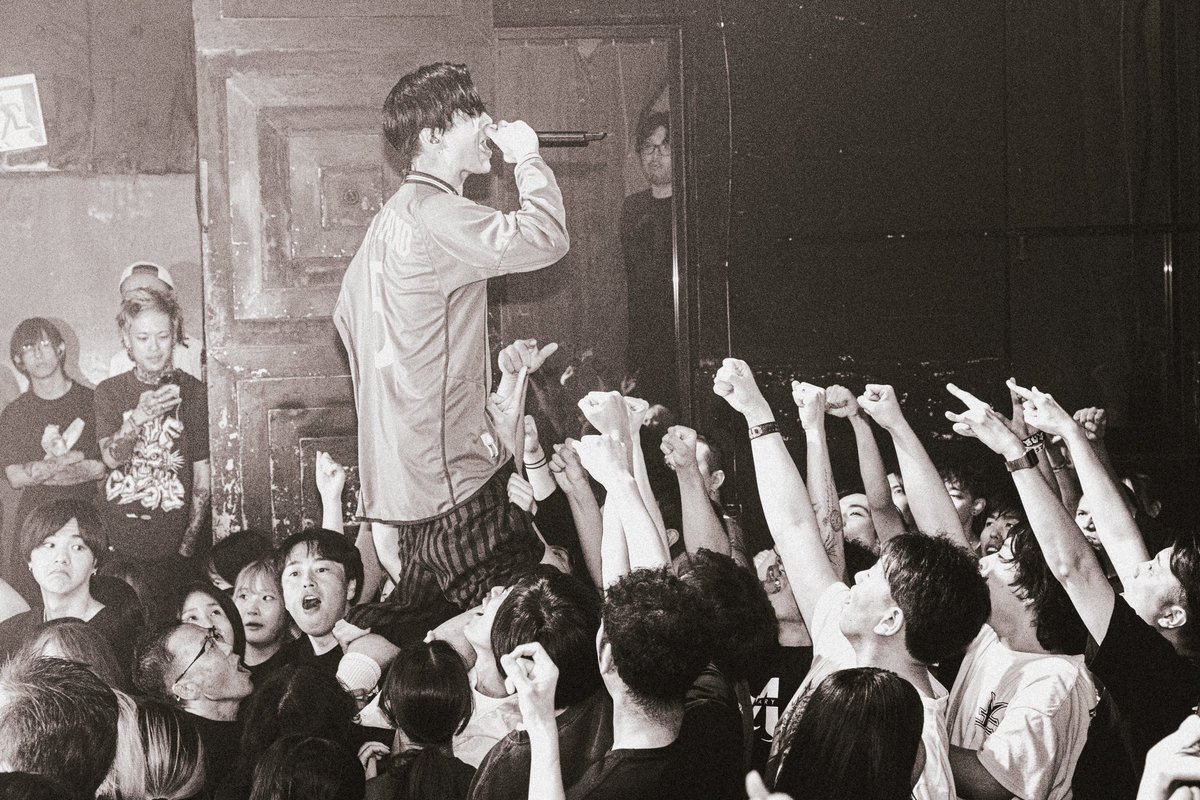 SeeYouSmile_'s tweet image. 【Thank you for coming!!】

HIKAGE Pre. “P.H.S Vol.3”

■8/22(金) 渋谷 clubasia

P.H.S ありがとう

Photo by ① @oct_osawa51 
②〜④ Photo by @ryoichi_yinyang (Instagram)

#PHS