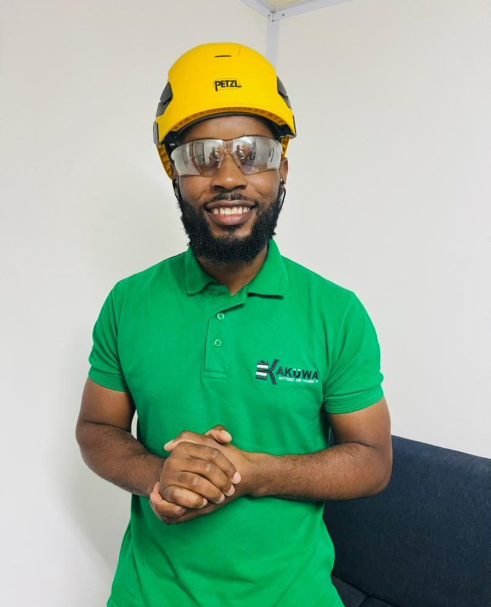 Winfrey_richboy's tweet photo. Even today I calling you to come buy your car batteries and retweet coz my customers are on your TL. https://t.co/OMKHXepDUp