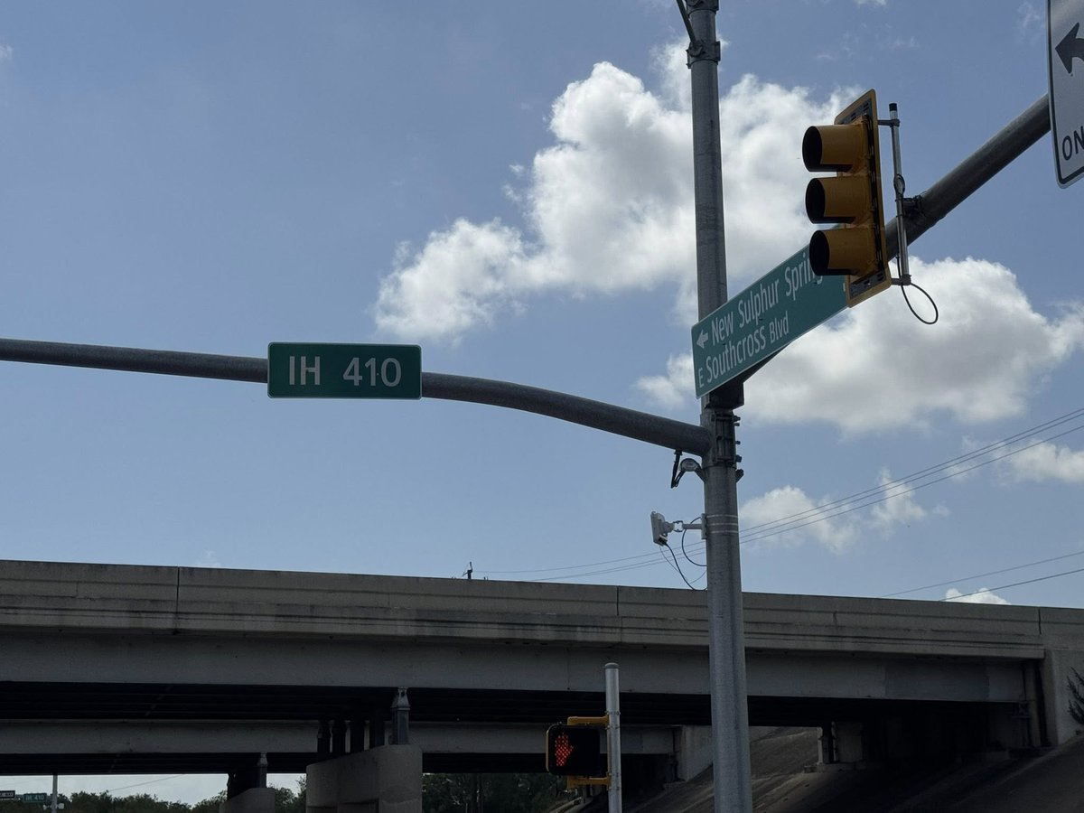 🚧✅ Project Complete
TxDOT has finished the $8.1 million improvement project at Loop 410 &amp; Southcross 4 months early. Improvements include:
✔️ New turn lanes &amp; signals
✔️Wider sidewalks
✔️Pedestrian crossings
✔️ New pavement &amp; striping

These updates keep everyone moving safely.