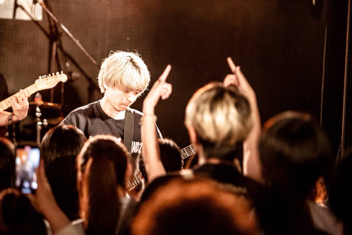 未来中継 tweet media