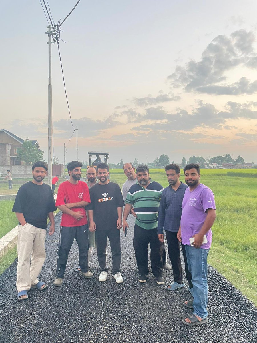 peer_asrar's tweet photo. Macadamization work at various links in Khalmulla Ganderbal has brought relief to the locals. The public has expressed happiness and gratitude to Hon’ble MLA Ganderbal jnb @OmarAbdullah sb and R&amp;B Ganderbal over this much-needed development.

@Shahmiri_ https://t.co/ptdONSEkxa