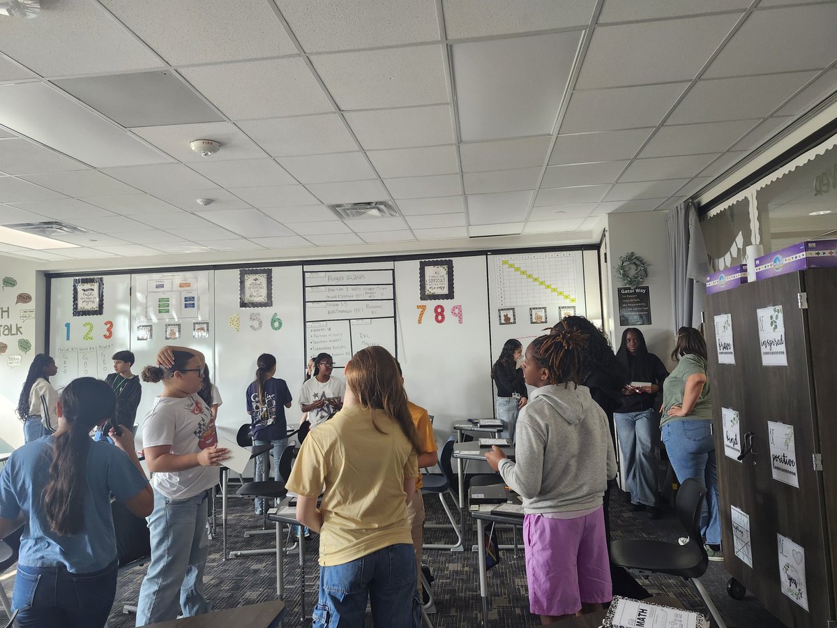 jholbert5's tweet image. Mrs. Williams is taking 7th Grade math students to the next level.  Writing and collaboration about mixed numbers for the win! @ARMS_AVID @Humble_2ndMath @HumbleISD_ARMS