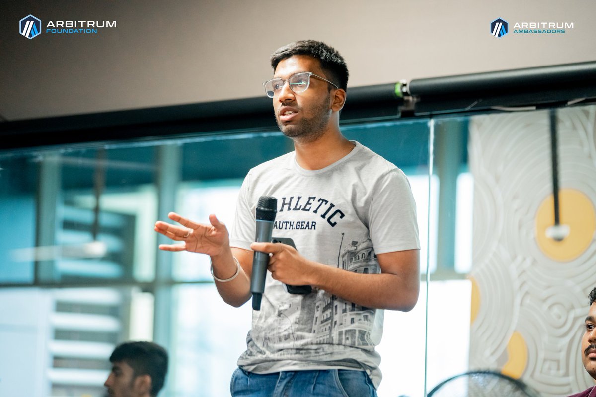 parv001's tweet photo. Crazy moment🌺, amazing event and an insightful evening to remember.
Thanks @arbitrum_india @aditichoprax and the whole team especially @YadavSurajya484 for organising & inviting.
Looking forwards to build💐👍
#arbitrum #Web3 #L2 #Crypto #DeFiFix https://t.co/nmxtlHlQa8