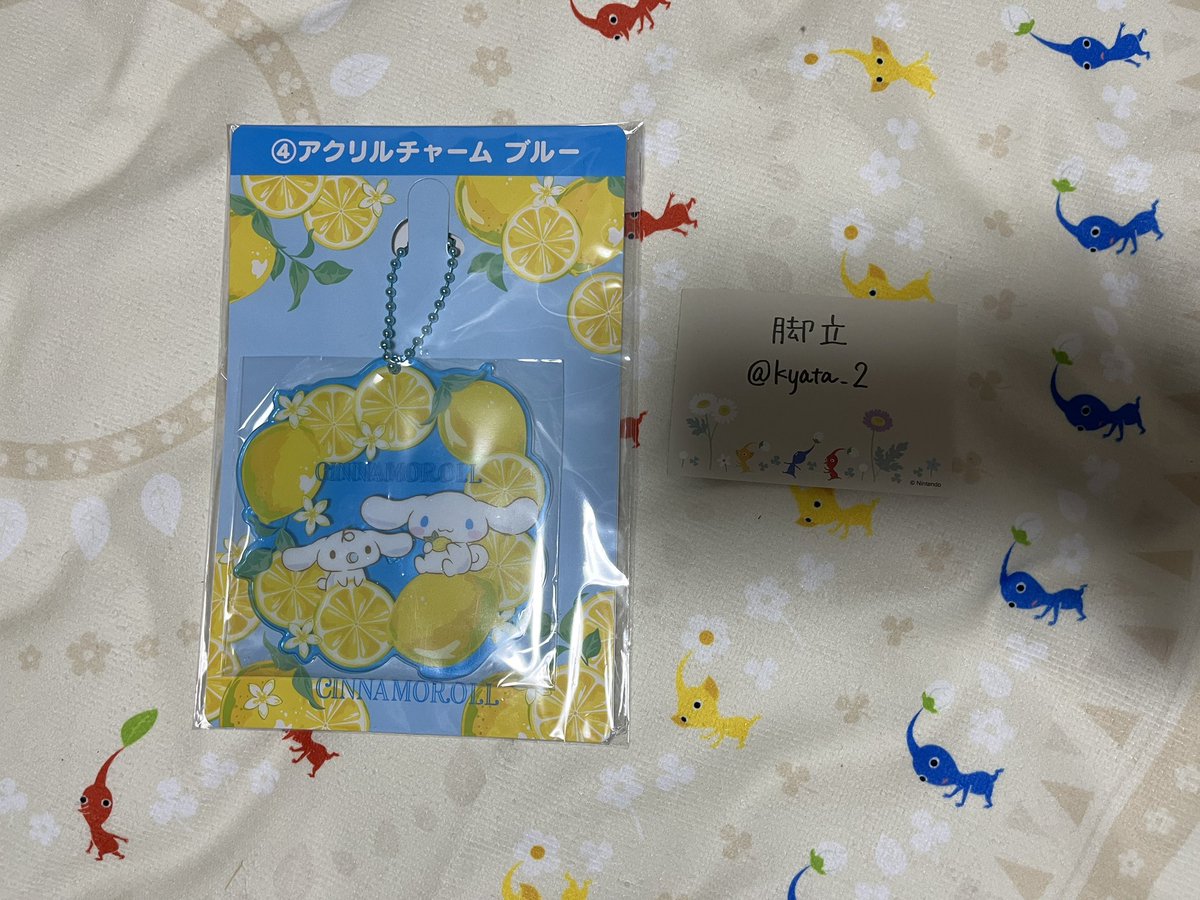 kyata_2's tweet photo. @amikyo_o5i4 初めまして、検索から失礼いたします。
こちら、アクリルチャームブルーを所持しております。
交換ではなくお譲りできればと考えておりますが、いかがでしょうか？
ご検討のほどよろしくお願いいたします。🐇 https://t.co/2RvUvTKvcc