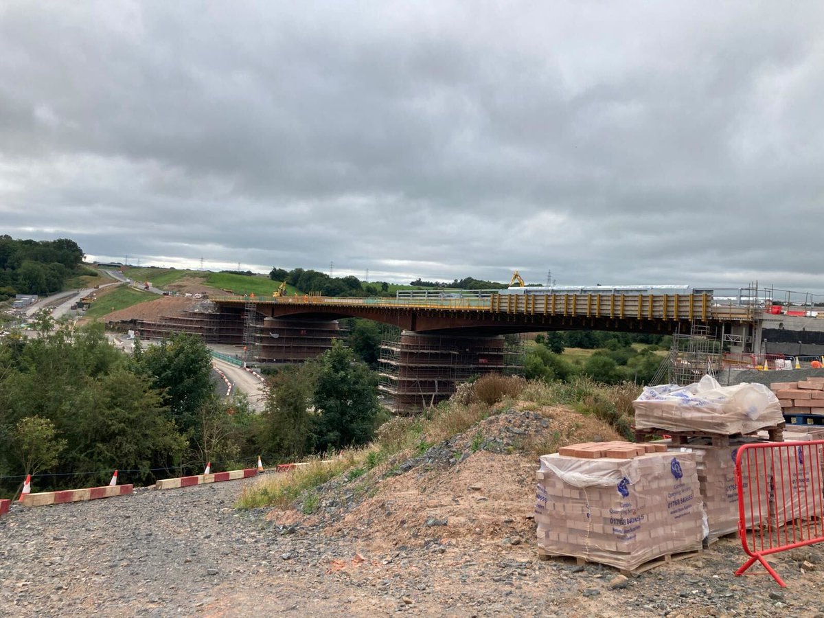 VGCGroup tweet media