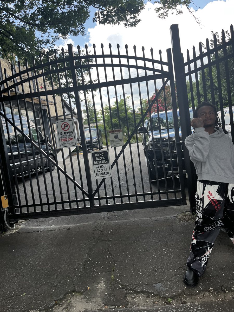 PrimetimePres's tweet image. 🚮 for you TL