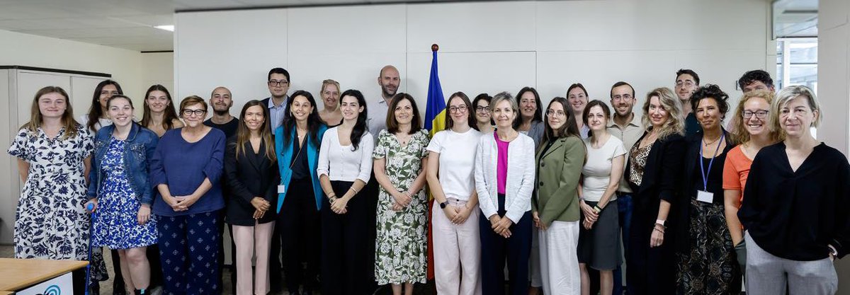 Aquest estiu hem acollit estadants al Ministeri d’Afers Exteriors i a les ambaixades d’Andorra, oferint-los l’oportunitat de conèixer de primera mà la diplomàcia. Gràcies per la vostra energia i il·lusió! El talent jove és el motor del nostre futur 🇦🇩👏