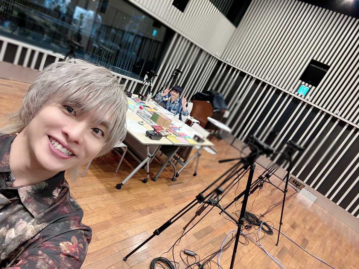 オールナイトニッポン楽しかった✨
ありがとうございました😈

あーーー
3年E組のみんなで鬼ごっこしたいなぁーーー