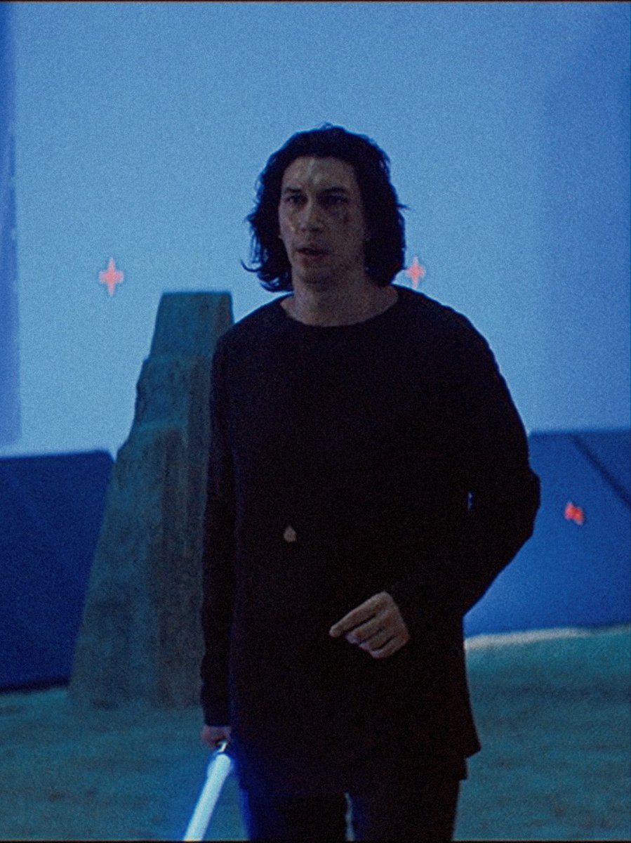 just imagined Ben running around in the dark ass of Exegol with his poor eyesight without glasses