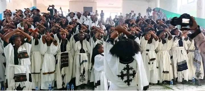 Girls of Ashend in Raya Azewo Protest against the injuries, kidnappings, and beatings of their brothers in Mekoni town by TPLF forces.