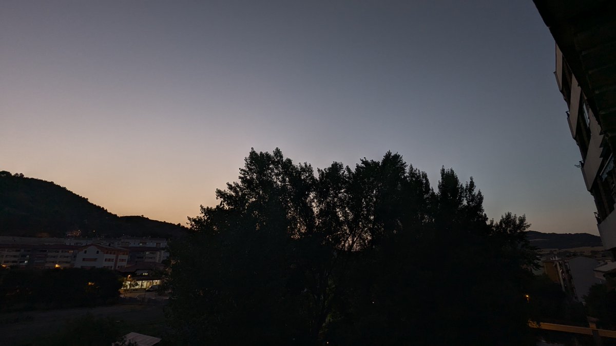 #compartetuatardecer 
#ilunabarra 
#Summer
#Atardecer  de hoy .

A disfrutar del mundo de los sueños y que se cumplan.👌🏾