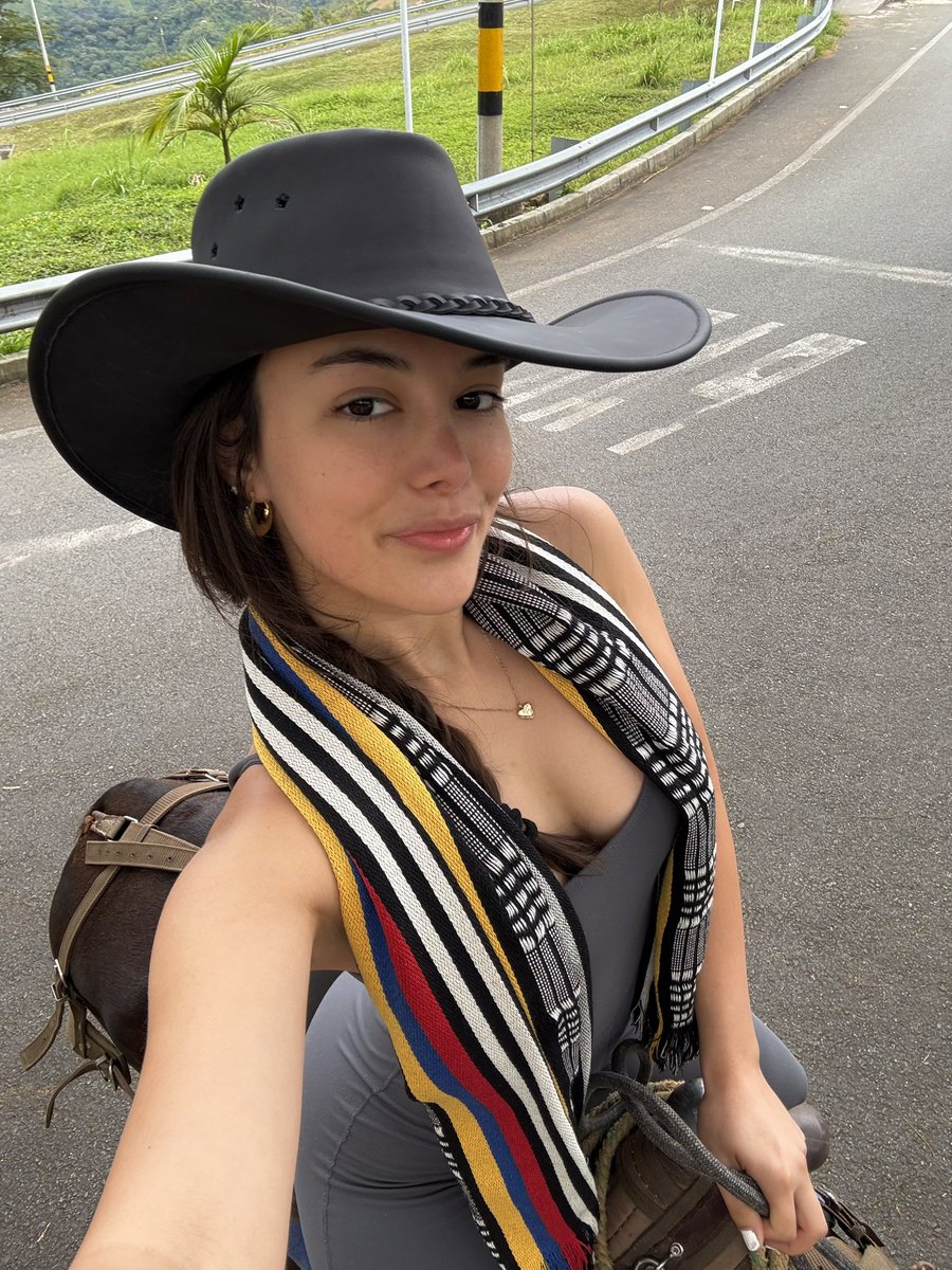 tu colombiana favorita 🥰
