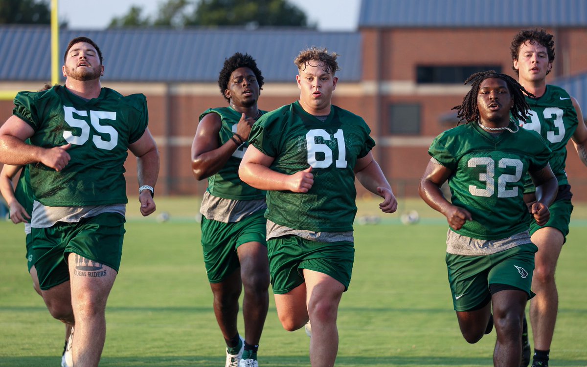 OBU_Football's tweet photo. Snaps 📸 from this morning! https://t.co/briWNRjpe2