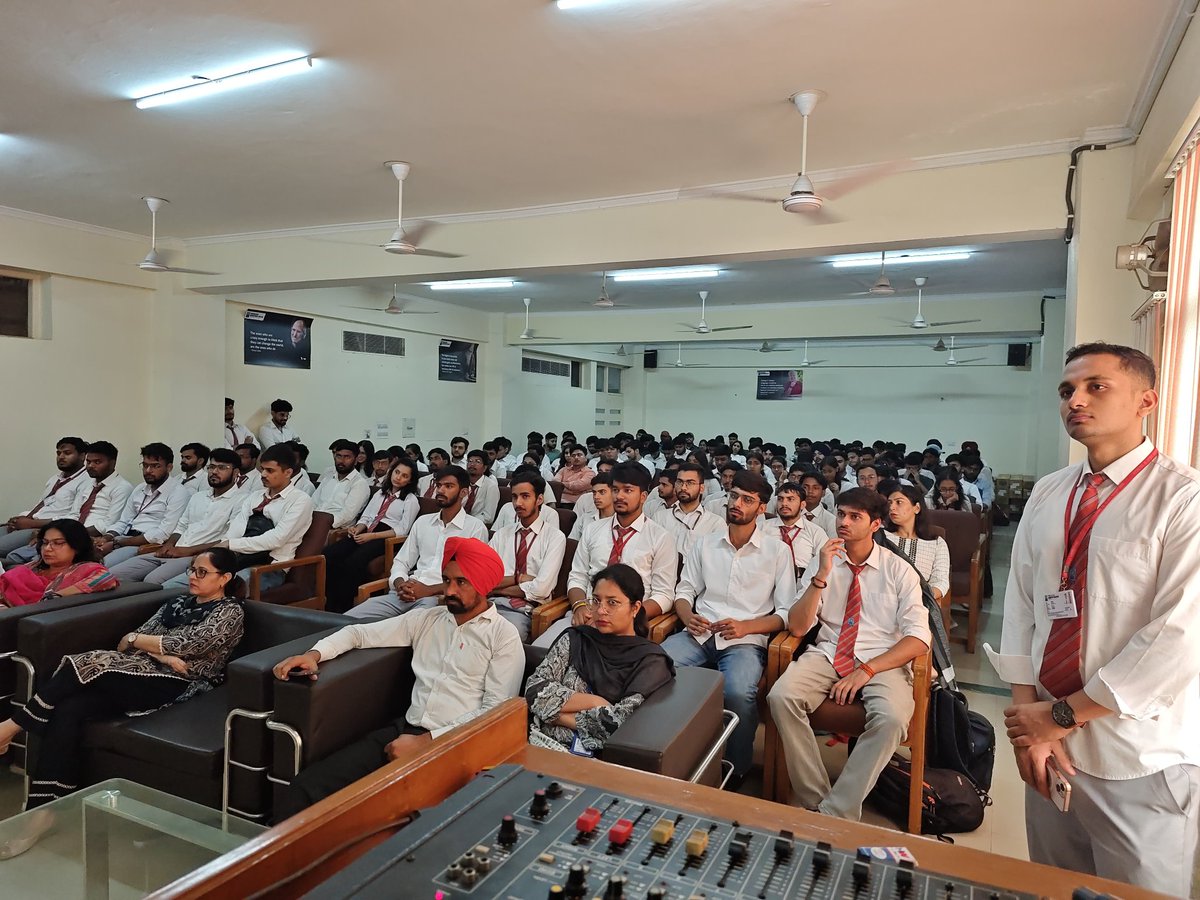 CecCgc's tweet image. CGC Landran hosted a Quantum Machine Learning workshop with Dr. Tarun Kumar (C-DAC Mohali)
Real-world QML use cases
Live demos
150+ inspired students & faculty
#QuantumMachineLearning #QML #AI #CDAC #InnovationAtCGC #FutureReady
