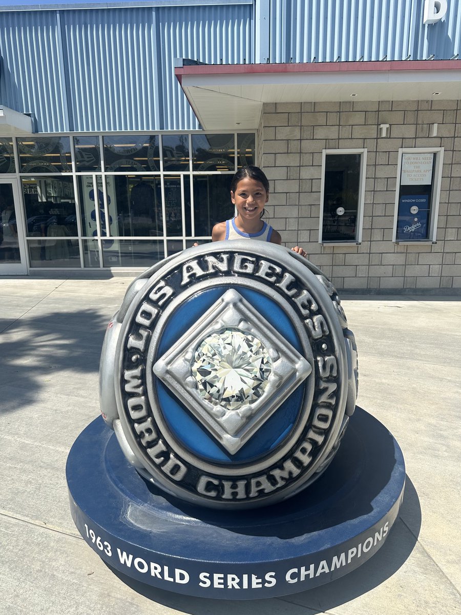 RedondoRob's tweet image. #yaamavablue