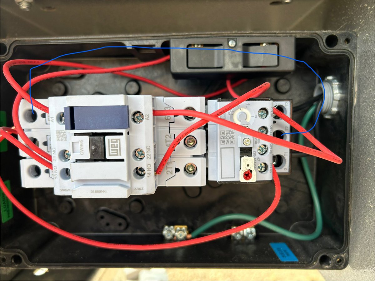 jim_longtin's tweet photo. Looking for advice. I’m wiring a 1 phase 220 v motor.   Power in to L1 and L2.  What I read says I need a jumper from T2 to L3.  There is not a connection to use in the T2 hole. https://t.co/ehMEdycR6X