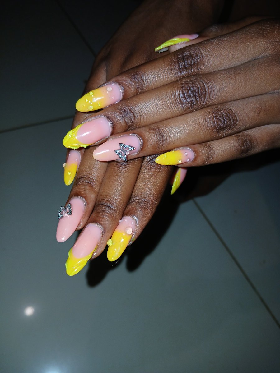 Zaikiseni ma nails munthune i need money😭 Area 49, kulikose timafika
Please retweet