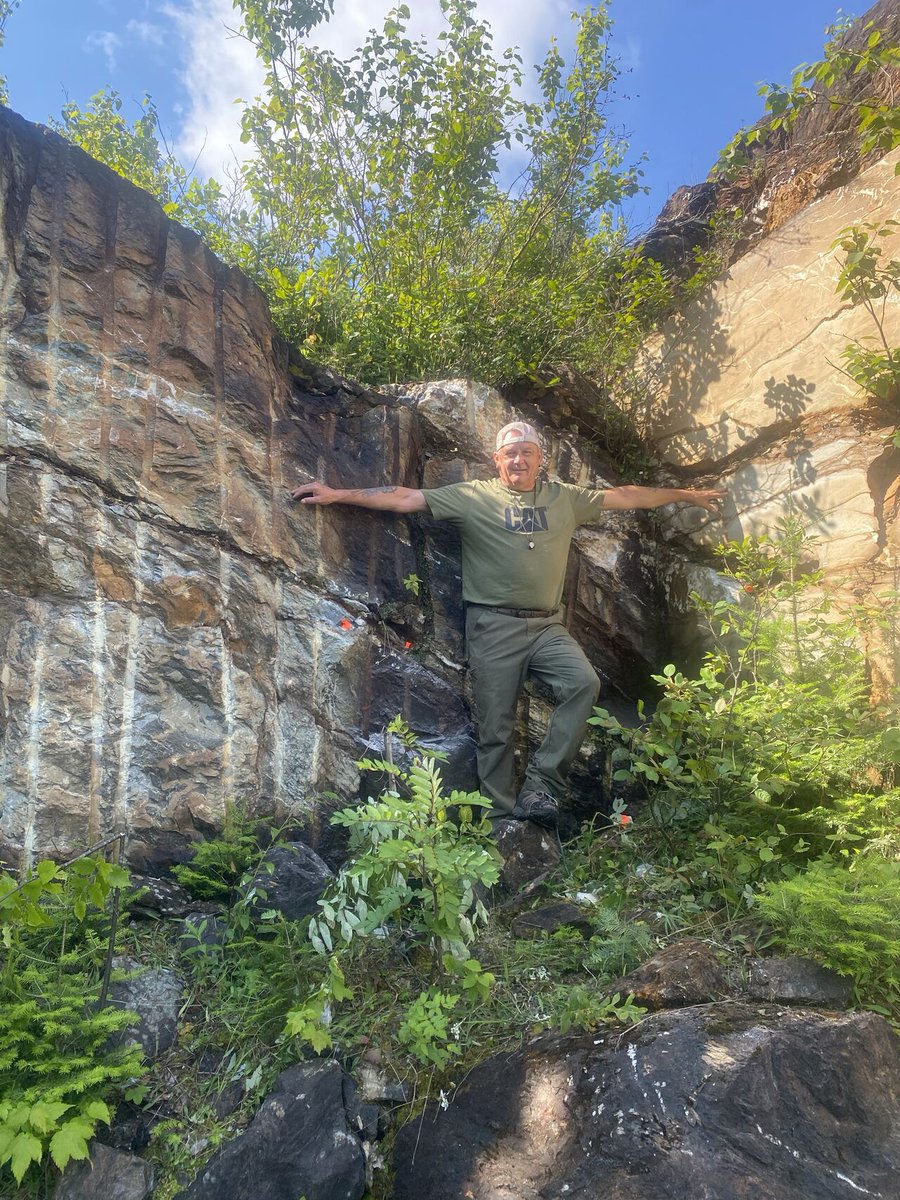 Sandy_Stares's tweet photo. Spent a week prospecting the Ogden Gold Project in the heart of the Timmins Gold Camp. As I always say “Looking for elephants in elephant country”. https://t.co/tmFPizR9Ej