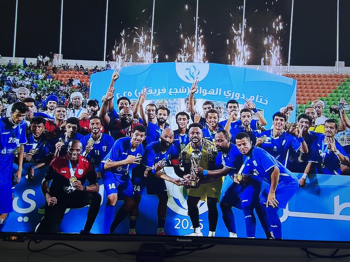 أبطال الثلاثية في #دوري_الهواة 🇴🇲🏆
[ نادي قريات – محافظة مسقط – السلطنة ]

💙💛 أكثر من مجرد فريق.. إنه الفخر والإصرار ✨
#اتحاد_دغمر