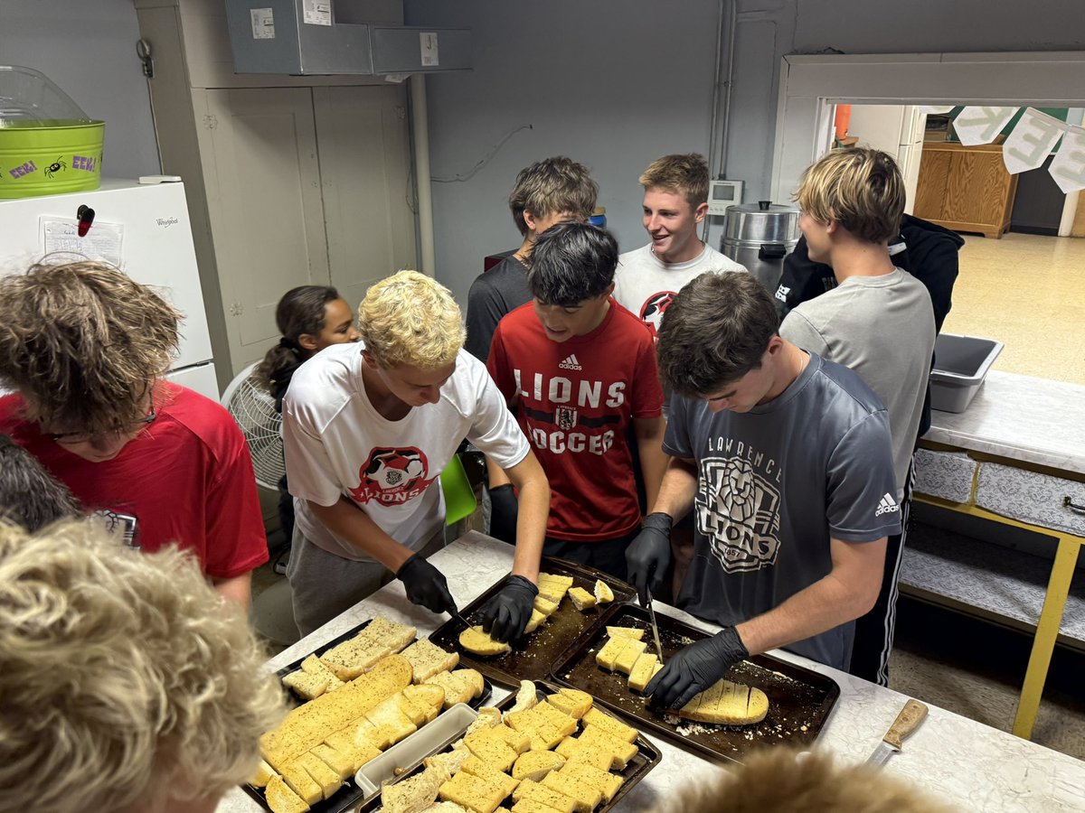 Lawrence High Lions tweet media