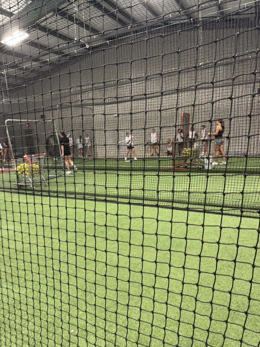 OkCommitSB's tweet image. @OCeaglesSB hitting camp with @CastleOKCommit !! 🥎🥎🥎
#committotheprocess