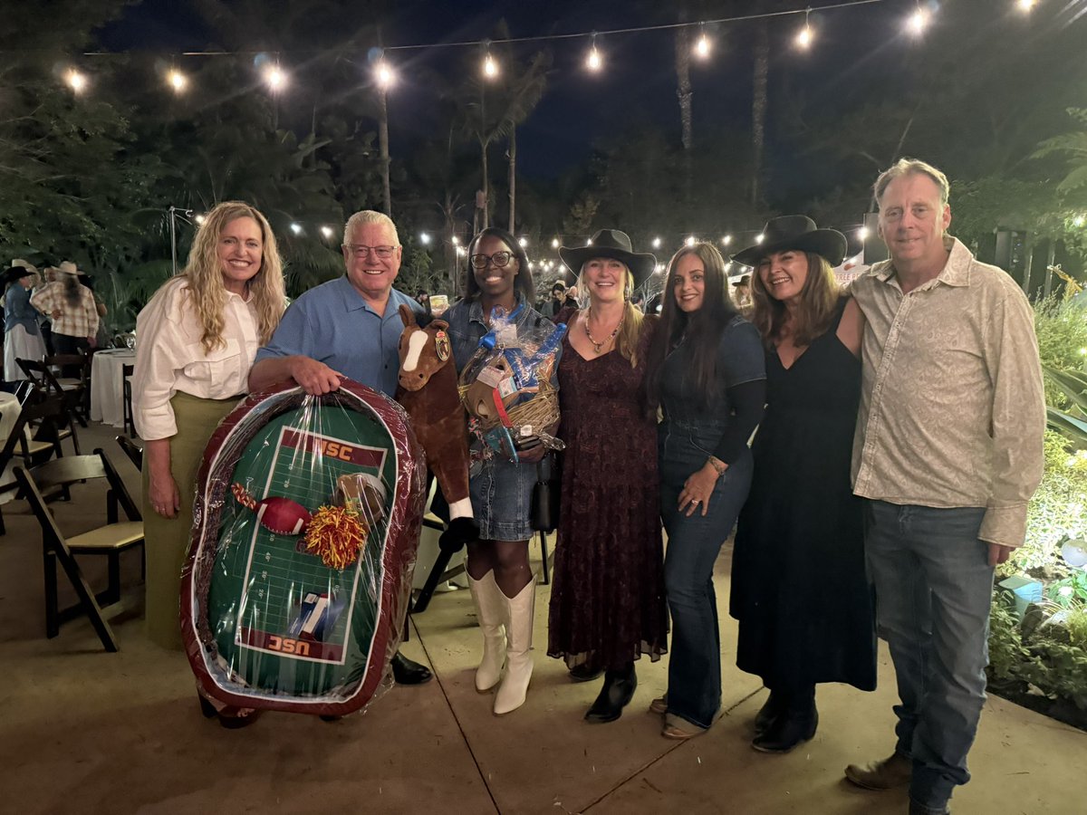 Great evening at the 11th Annual Cattle Baron’s Ball, benefiting the Free Rein Foundation, a sanctuary where abused and unwanted horses heal, and in turn, the horses help youth overcome abuse and mental health challenges.