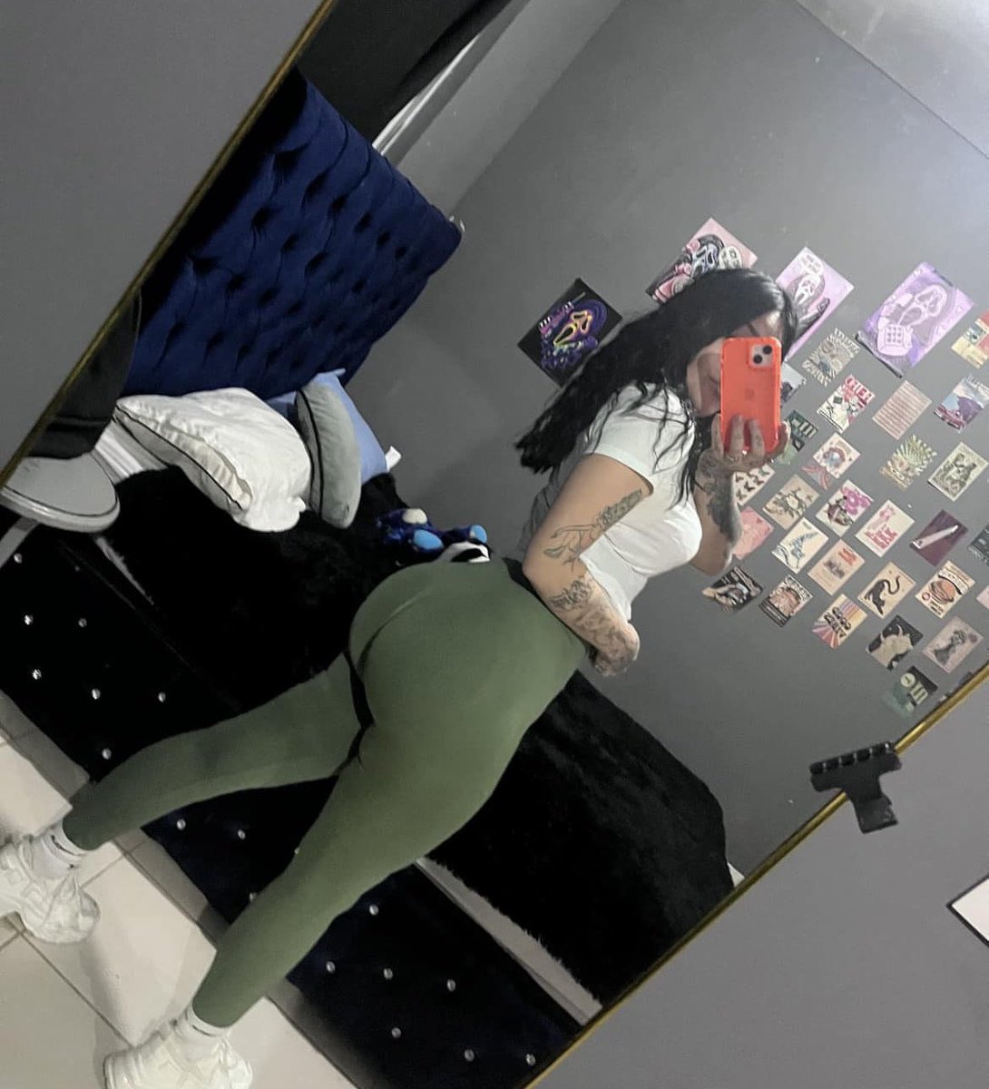 Aleatorio0222's tweet photo. Por último y para que las chicas de este Twitter vean, aquí les dejo estas últimas post. 

Yo me cuido y hago ejercicio, trabajo y GAD me va económicamente muy bien y si les interesa, pasen a mi DM y charlemos. https://t.co/ReXcOdl6cN