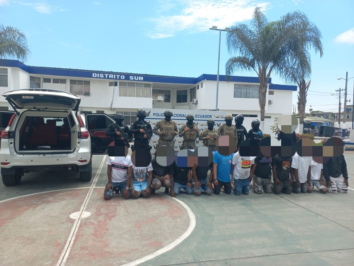 Armada del Ecuador tweet media