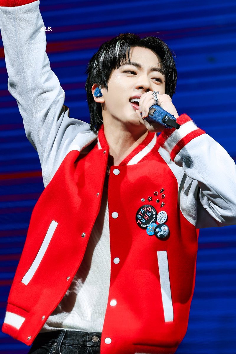 250811 

#방탄소년단진 #김석진 #석진 #진  #BTSJIN #JIN 
#Jin_TOUR_EU 
#RUNSEOKJIN_epTOUR_AMSTERDAM
<a href="/BTS_twt/">방탄소년단</a>