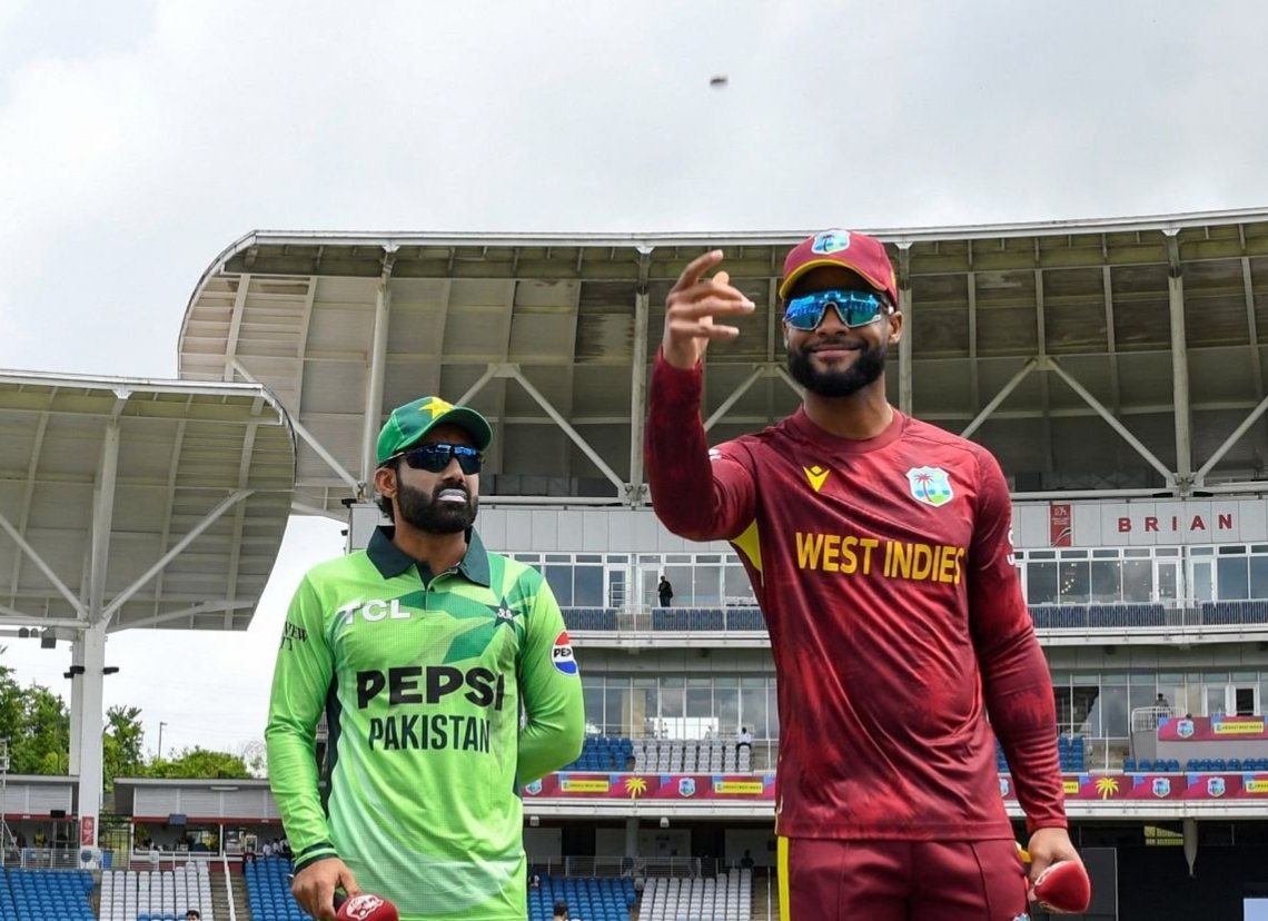 West Indies need 181 runs from 35 overs — game on! 🔥🇯🇲 #PakvsWI