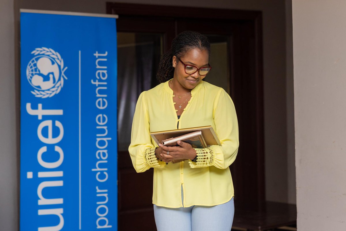 sterline_civil's tweet photo. « Jèn, ann angaje nou pou chanjman kominote nou ». Ce fut un plaisir de participer à une journée portes ouvertes organisée par l'@UNICEFHaiti en prélude à la Journée mondiale de la jeunesse.
Je remercie tous les participants et surtout les panélistes pour ce moment d'échanges pour le moins constructif et inspirant.