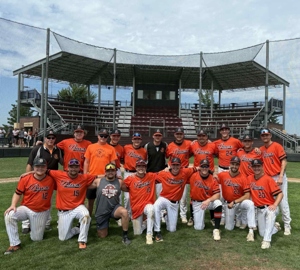 Bucs win 5-3 over Aces to punch their 🎟️ to <a href="/mntownball25/">mntownball25</a>. Clutch hitting and solid pitching by <a href="/CarsonNedland/">Carson Nedland</a> &amp; <a href="/louis_hertling/">Louis Hertling</a> #AuthenticTownBall #GoBucs <a href="/MetroMinny/">Metro Minny</a> <a href="/MinnBaseball/">Minnesota Baseball Association</a>