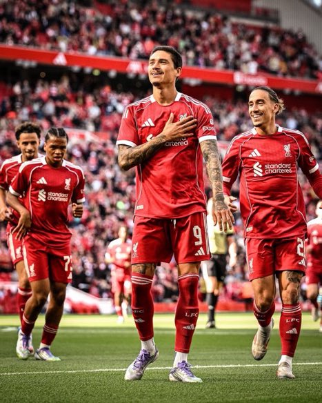 خيانة الملك تجلب اللعنة على المملكة ..

هذي البداية بس 😉