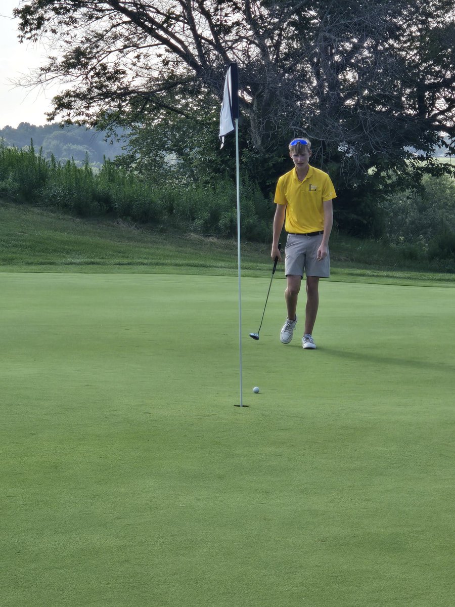 Thank you to <a href="/FuhsGolf/">FUHS GOLF</a> for hosting their JV invite yesterday at the view. Lancaster placed 5th with a score of 381. Cole Green led our squad with an 89 followed by Andrew Carpico(94) Devon Scultz(97) Greyson King (101) Reilly Strang (103) and Coen Rodenbaugh(105).