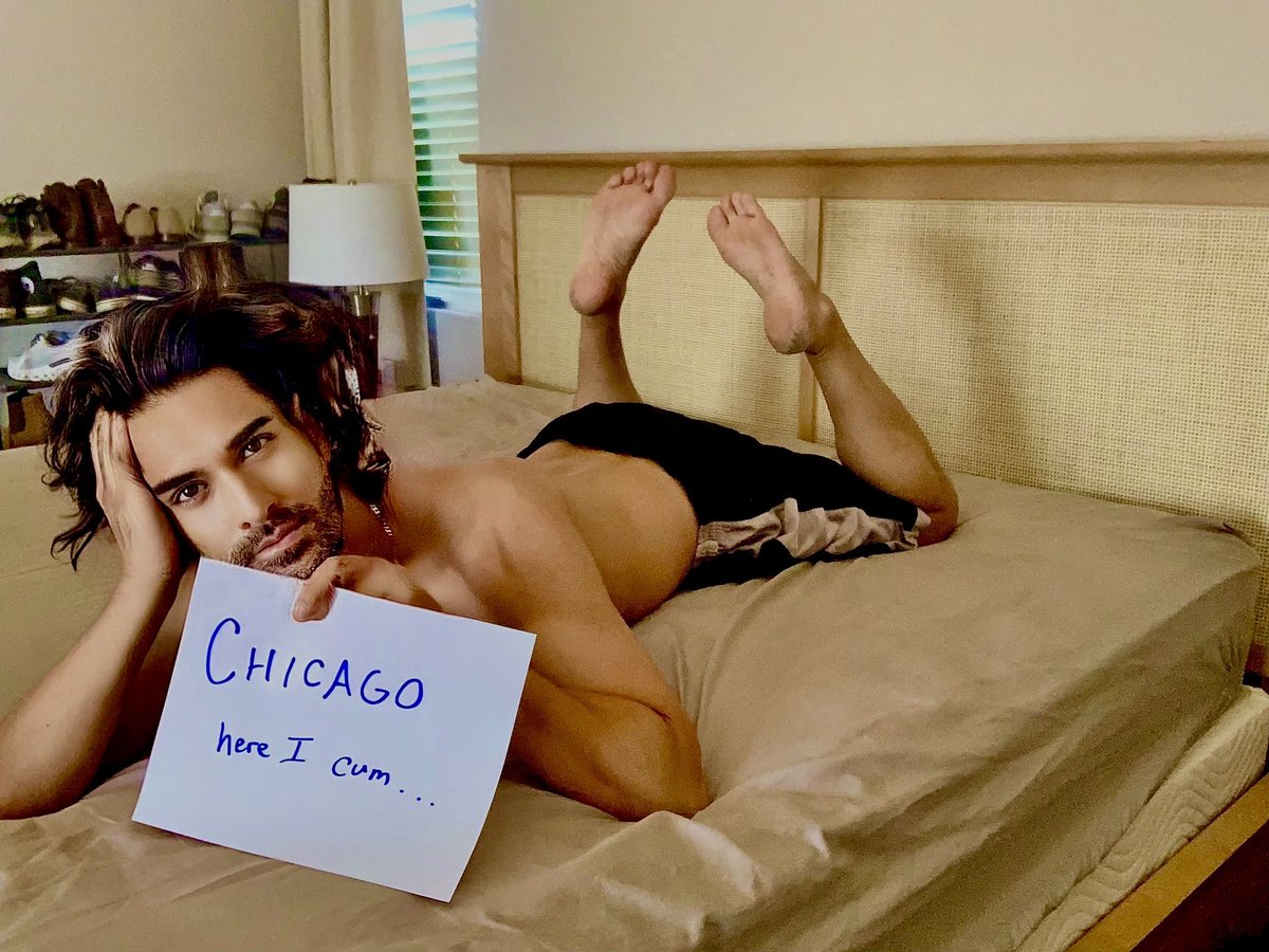 Oh Chicago, I convinced this beautiful man to visit later this month 🥰

<a href="/TklGuy420/">Tkl Guy</a> on the 22nd 😏

Stay tuned for content requests announcements soon!