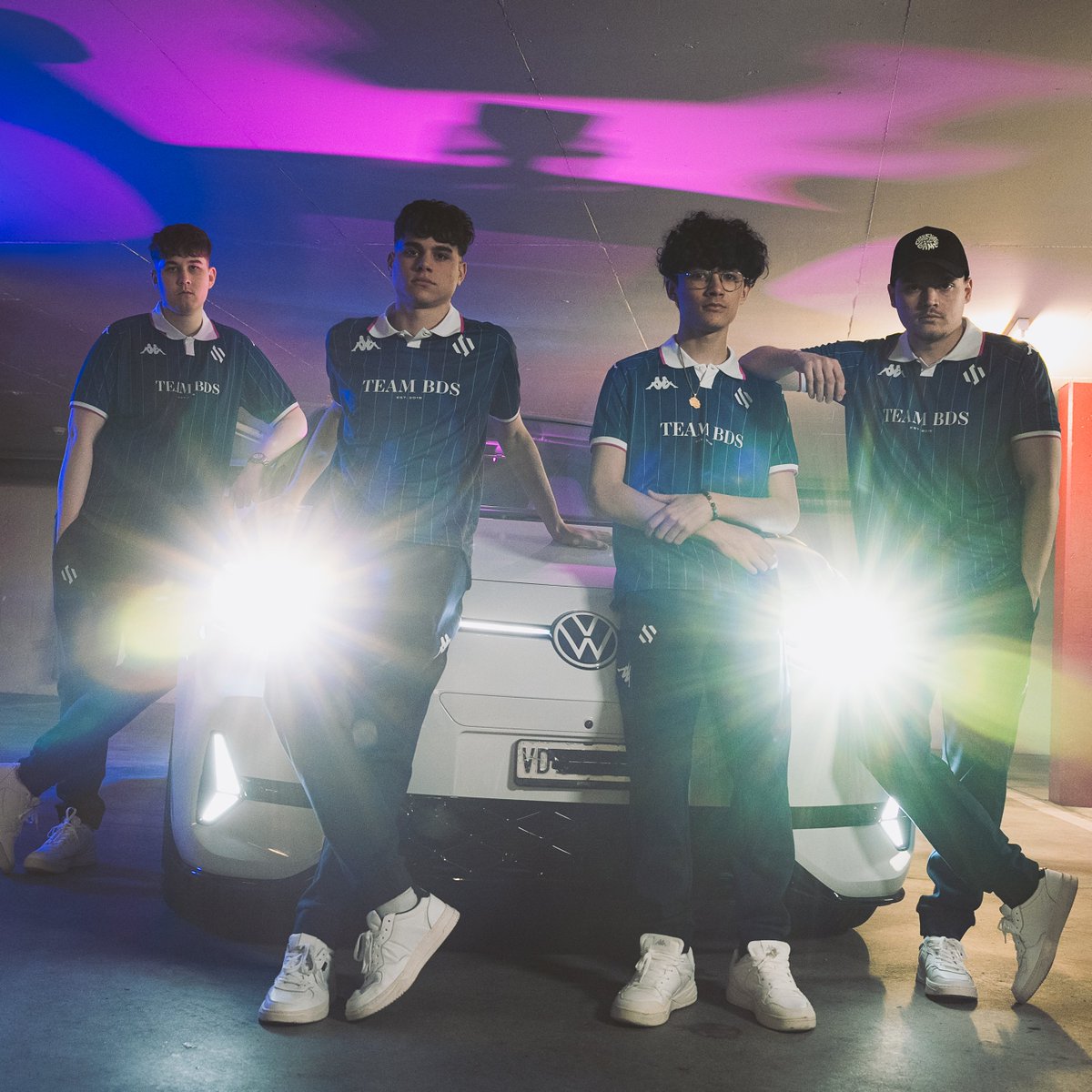 RocketBaguette's tweet photo. ❌⭐ La @TeamBDS 🇨🇭 rate pour la première fois de son histoire les Worlds #RLCS.
Malgré tout, ils reviennent de très loin avec 3 nouveaux joueurs :
OP 4️⃣ : Top 13/16
OP 5️⃣ : Top 17/22
OP 6️⃣ : Top 13/16
LCQ 🇪🇺 : Top 2 🥈

L’avenir s’annonce radieux pour eux ! 🤩