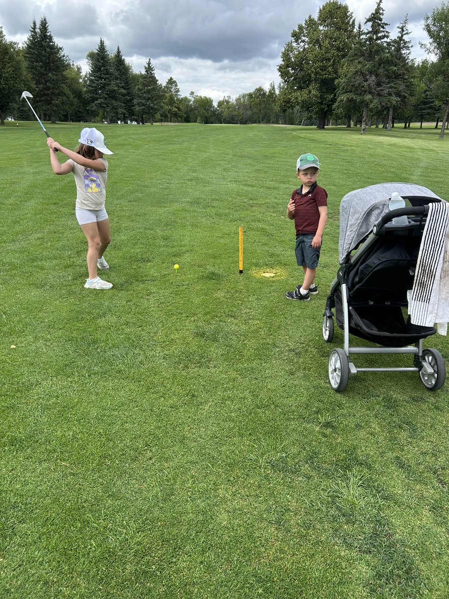 GFCountryClub's tweet image. It’s Family Day on the range and golf course! #gameforallages