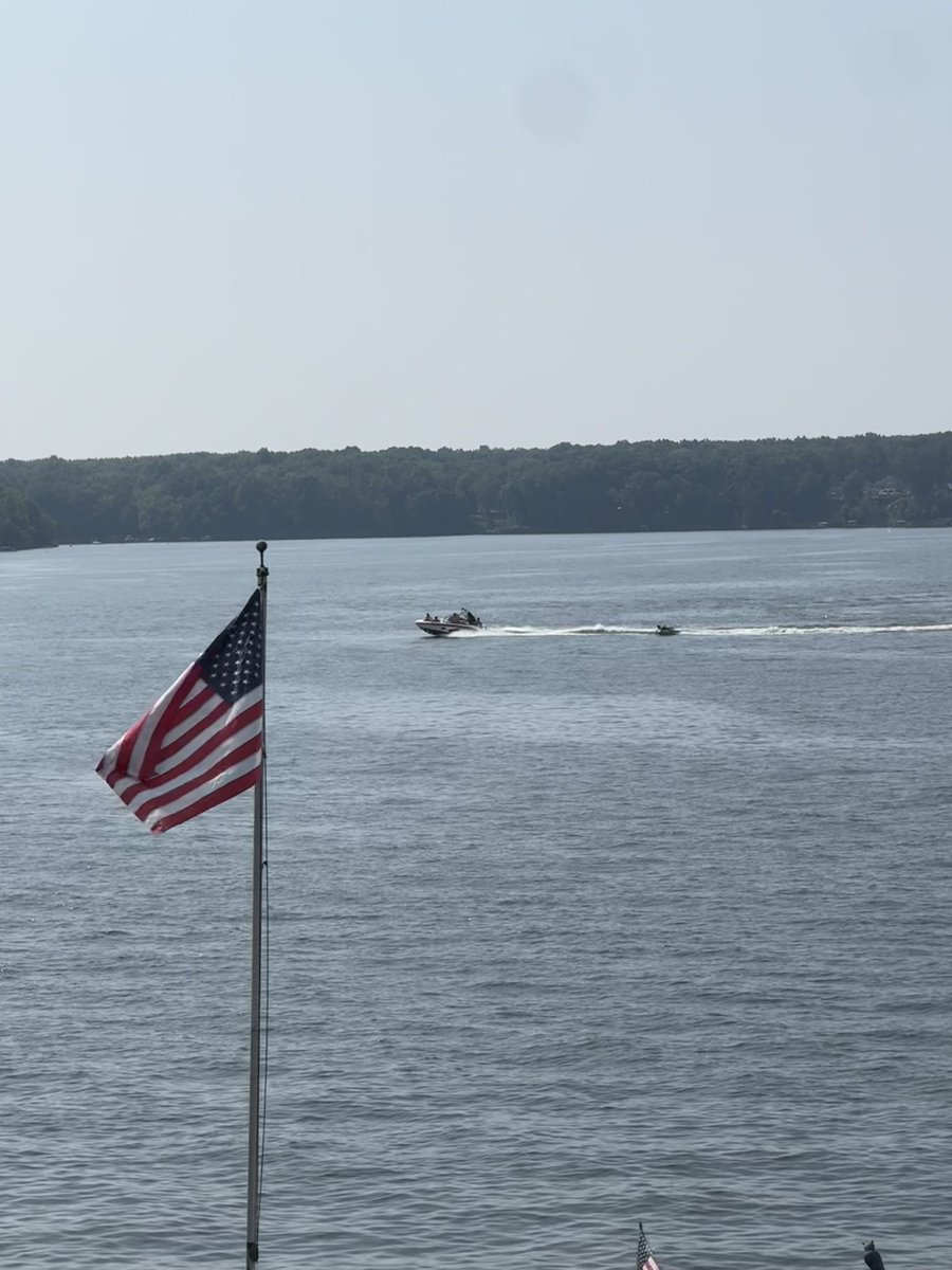 LilaMan32's tweet image. After Outlaws Day, it’s time for some summer fun (while it lasts) with family and friends at the lake!🚤🐟🏊‍♀️ ☀️#summerdontgo #LakeMilton