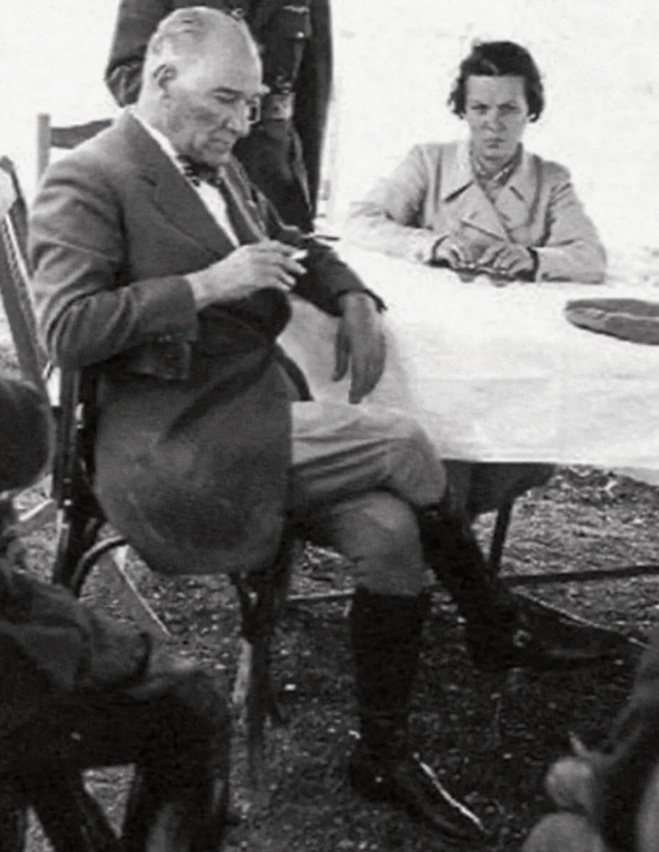Atatürkçü Hesaplar,

Takipleşelim 📢

Yoruma;

🇹🇷 #ATATÜRK 🇹🇷

Yazalım ✏

Beğenelim ♥

Paylaşalım 🔁

Takiplere lütfen geri dönelim ☑