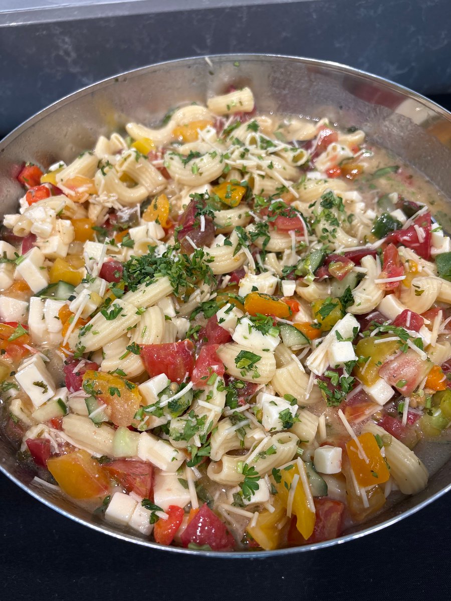 cateringbycyd's tweet image. A delicious lunch spread for a special event at Principal! 🥗🍞✨ Fresh, flavorful, and made with care — nothing makes us happier than feeding good people good food. #CydsCatering #LunchDoneRight #EventCatering