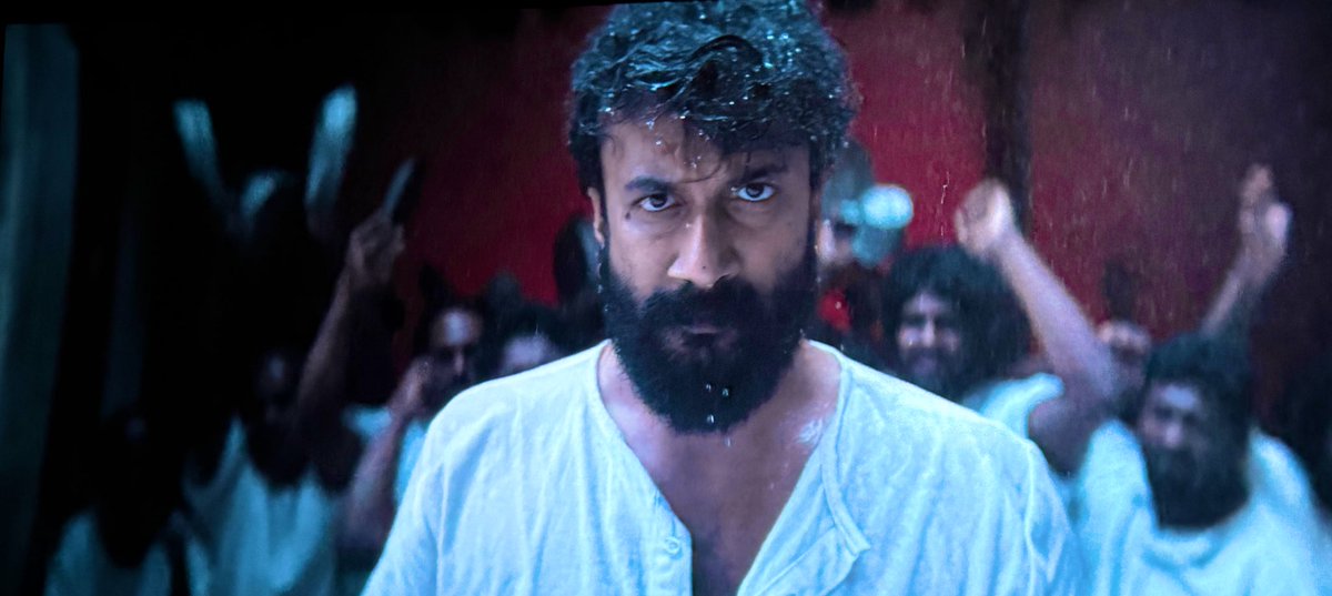 _YoursMahesh's tweet image. Aa kallu, a voice,  cinema cinema ki acting lo peruguthunna intensity, script depth ki thaggattu  Thanani thaanu Mould cheskuney vidhaanam

#TFI ki Dorikina oka Promising &amp;amp; Worthy Actor SatyaDev

#satyadev 
#sathyadev