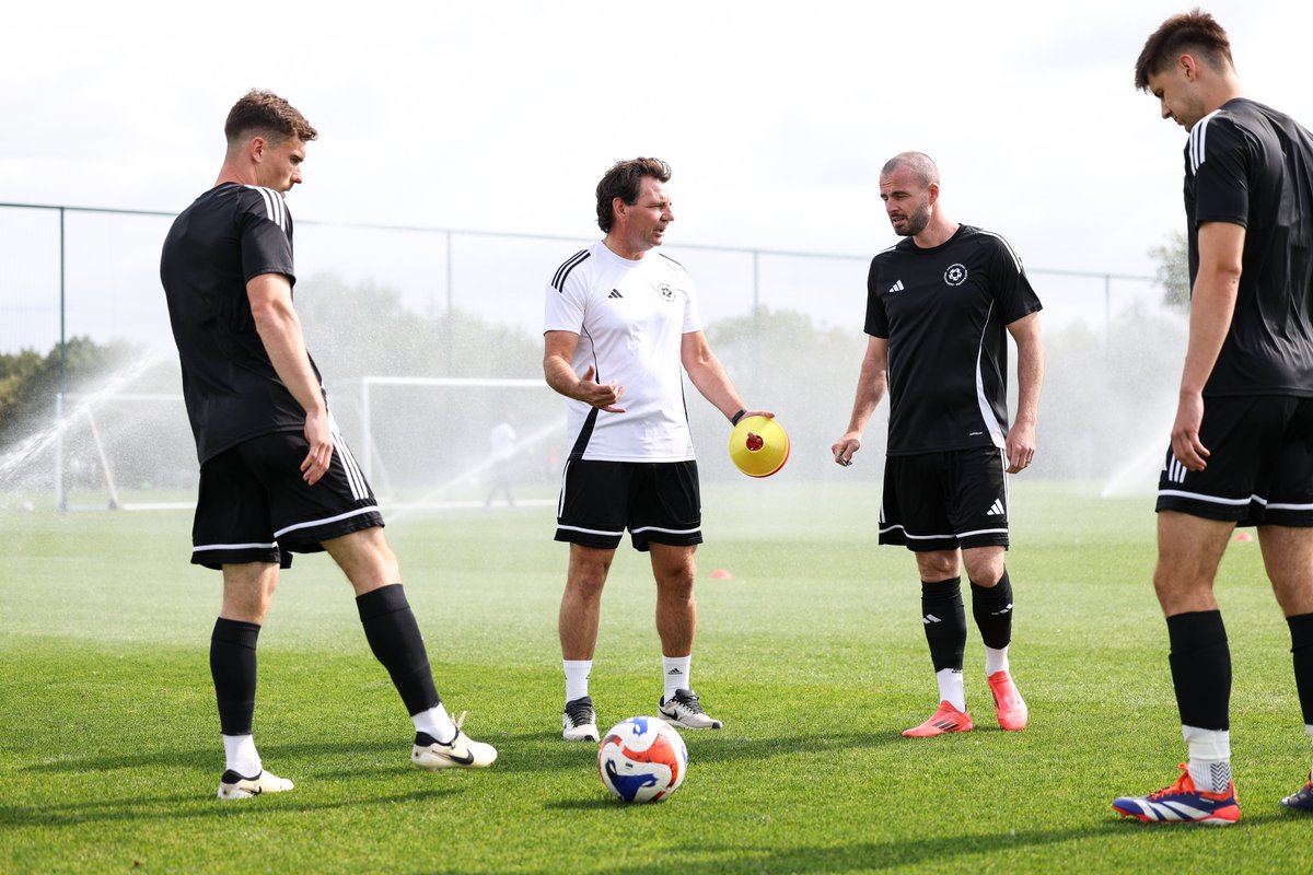PFA's tweet photo. Thank you to Chris Beech for supporting our coaching team at Finch Farm yesterday.

It was great to have his experience and support on the touchline managing the PFA XI fixture. 🤝 https://t.co/iGmtnZyPdV