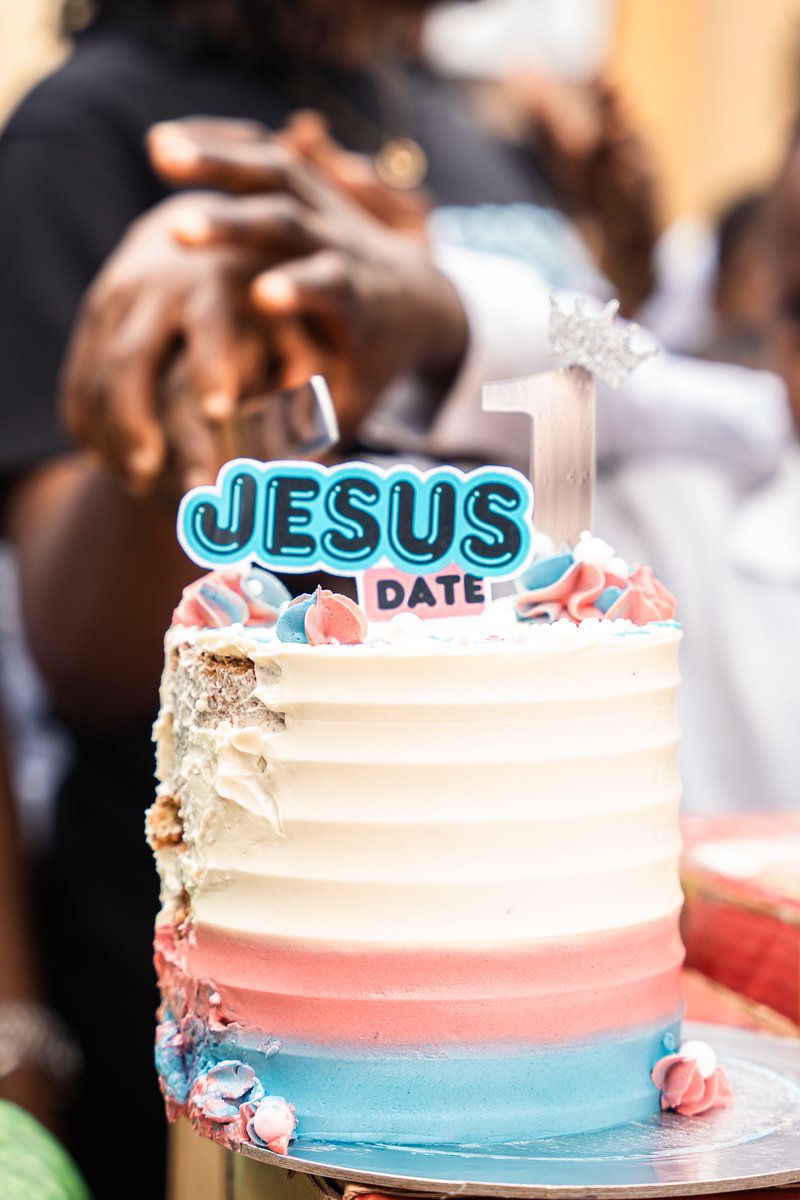 jesus_date tweet media