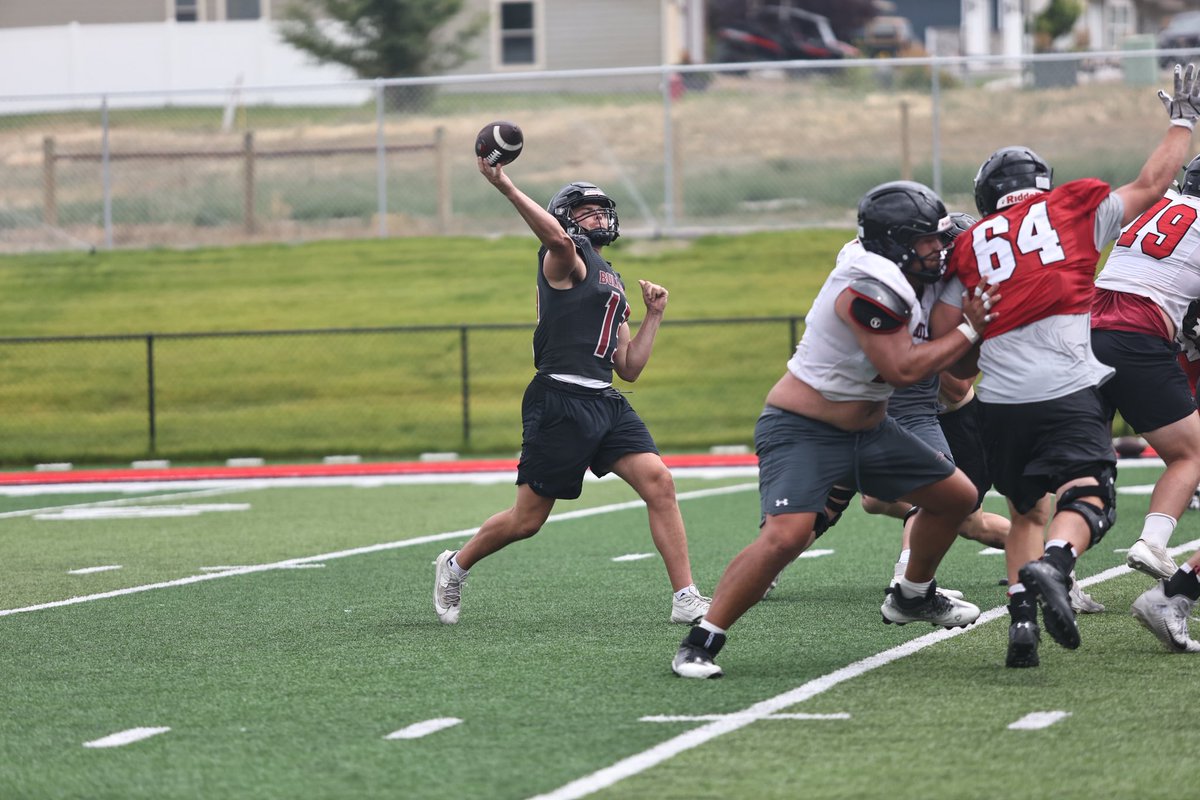 University of Montana Western Football tweet media