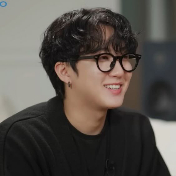 bbyleeknoo's tweet photo. Happy Birthday Changbin! 🥹🩷 https://t.co/eopqm4mUKV